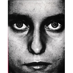 One. Testo in inglese tedesco francese.