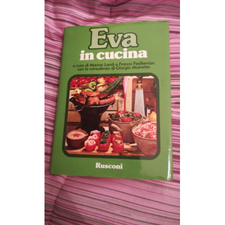 eva in cucina