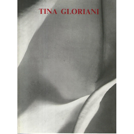 Light and shadow in forms. Scupture and painting of Tina Gloriani