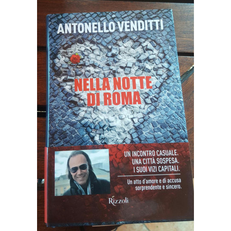 Nella notte di Roma. Un incontro casuale. Una città  sospesa. I suoi vizi capitali